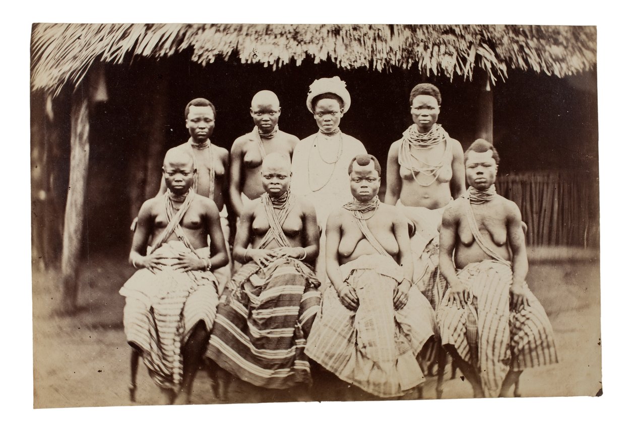 Kuningas Ja Jan vaimot, Nigeria, 1880-luku (albumiprintti) tekijältä Unknown