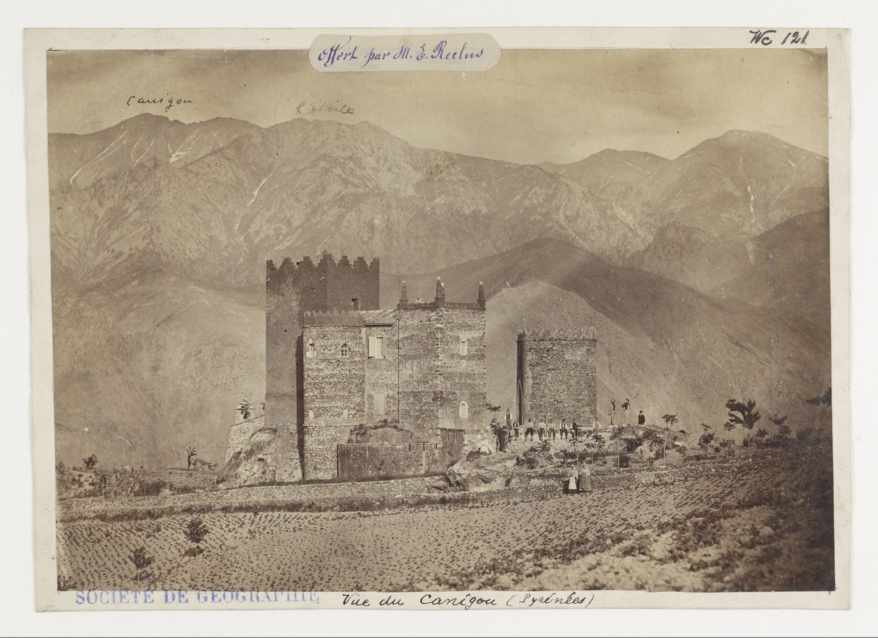 Château de Thorrent ja vue du Canigou tekijältä Unknown