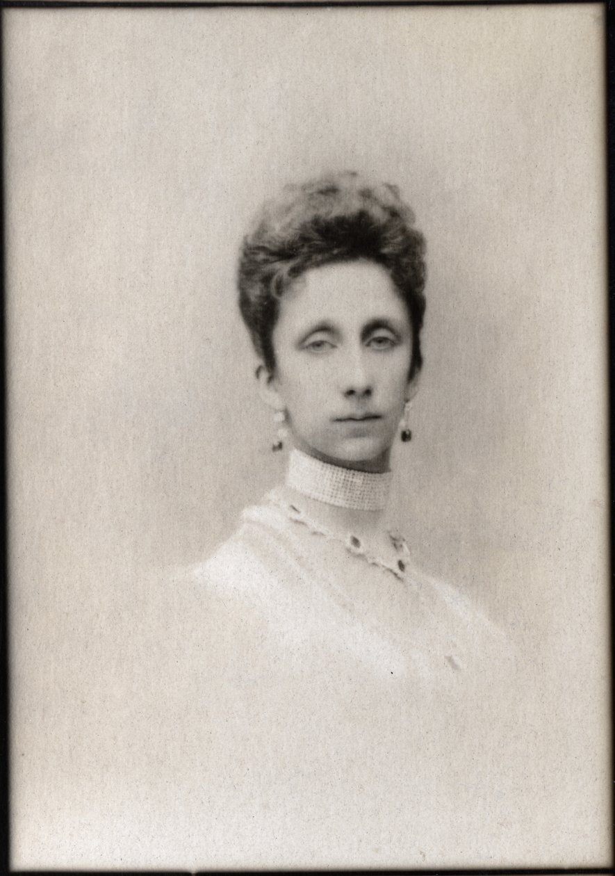 Bourbon Parman prinsessa Maria Luisa (1870-1899), Bulgarian prinsessapuolison muotokuva. tekijältä French Photographer