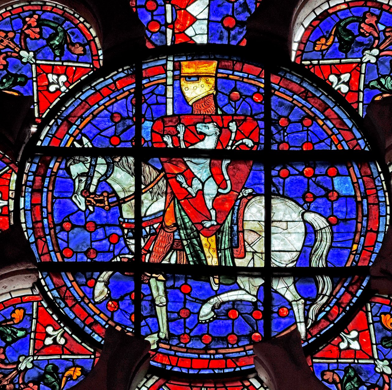 Rose window na naglalarawan kay Simon de Montfort, Chartres Cathedral finn tekijältä French School