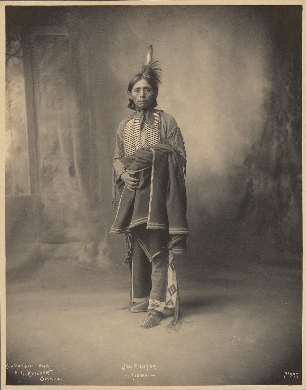 Joe Hunter, Kiowa tekijältä Adolph F. Muhr