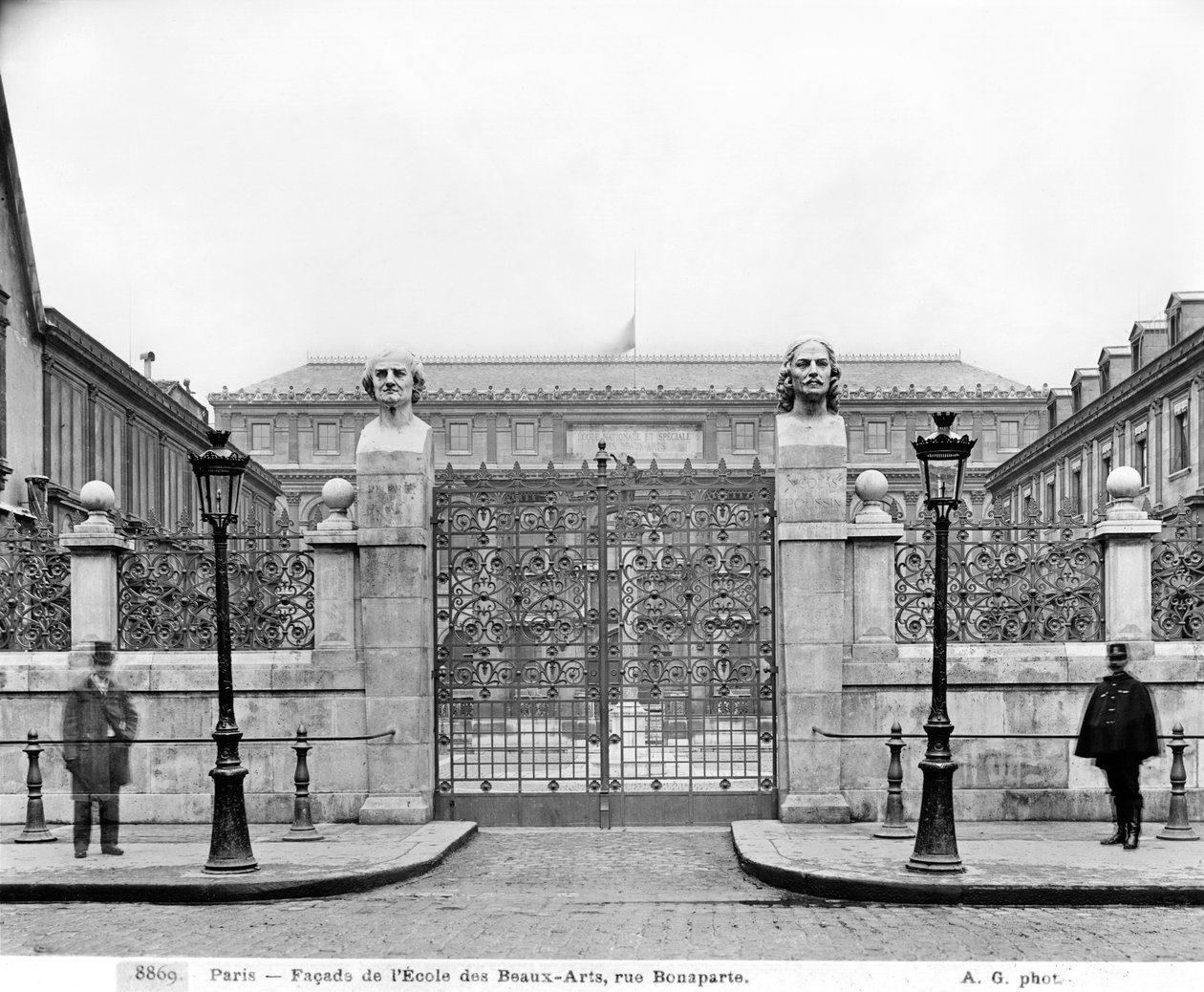National Superior School of Fine Arts, rue Bonaparte, n. 1890-1899 tekijältä Adolphe Giraudon
