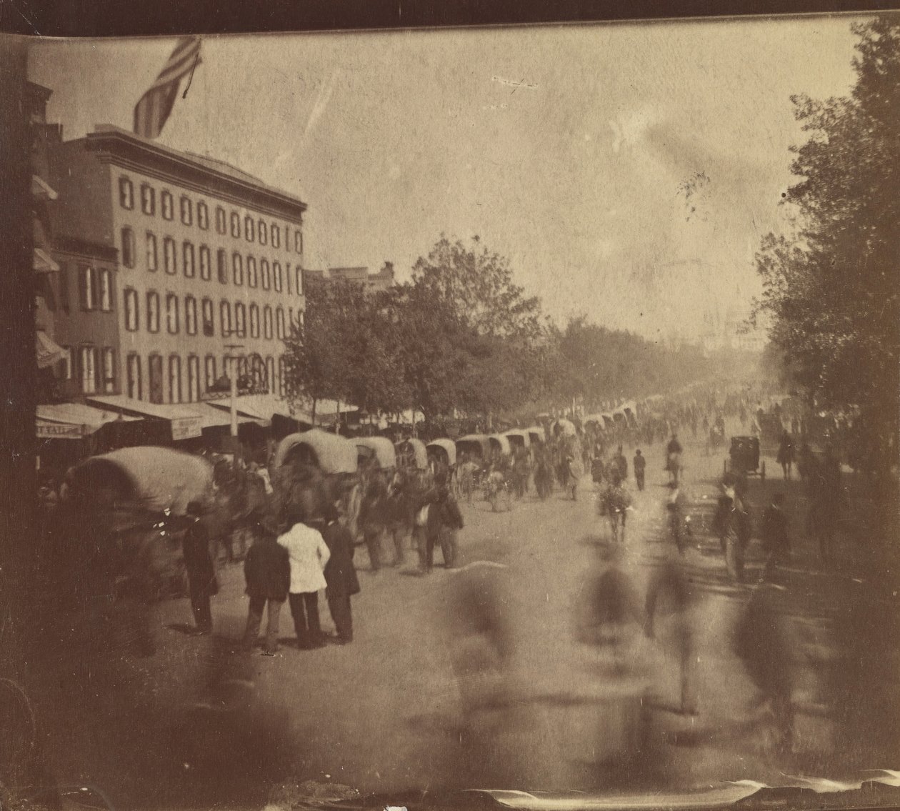 [Grand Army Review, Washington, D.C.], toukokuu 1865. tekijältä Alexander Gardner