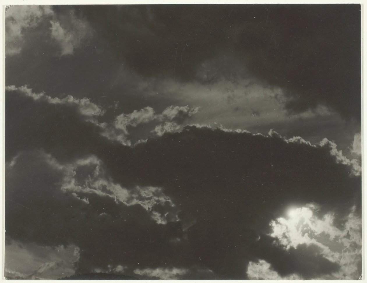 Vastaava, 1927. tekijältä Alfred Stieglitz