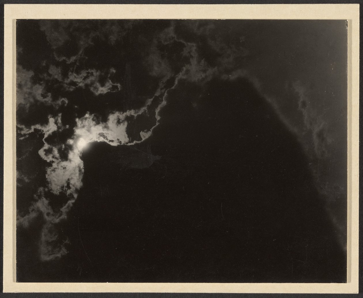 Vastaavuudet tekijältä Alfred Stieglitz