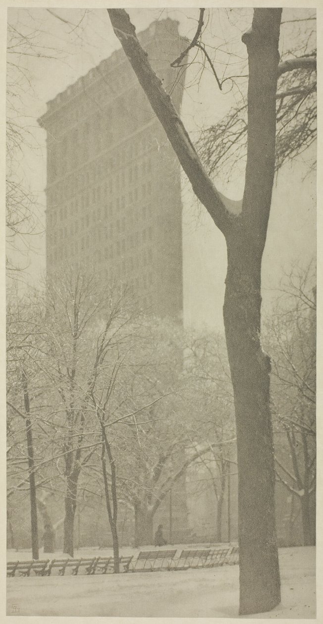 Flatiron tekijältä Alfred Stieglitz