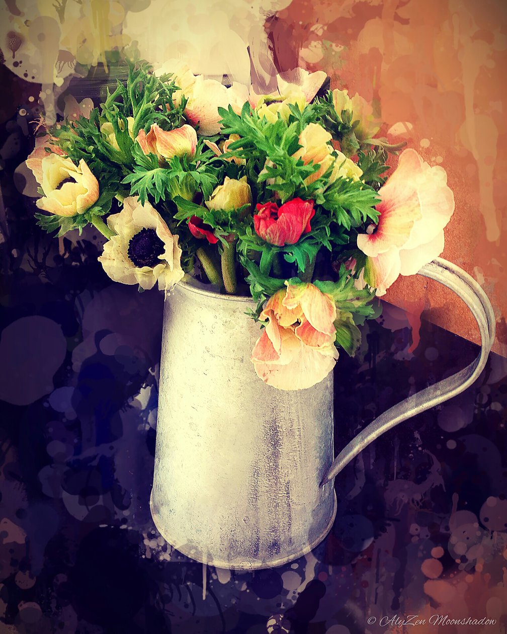 Anemones in Jug, 2014, (digitaalinen sekamediafonografia) tekijältä AlyZen Moonshadow