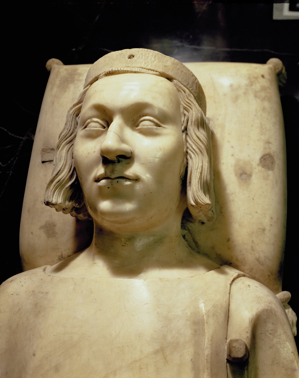 Kaarle V Viisaan (1338-80) hautakuva, n. 1364 (marmori) (katso myös 95784) tekijältä Andre Beauneveu