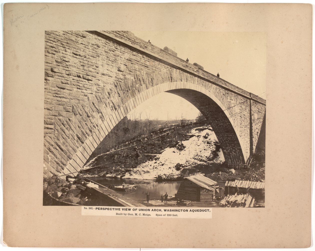 Nro 302. Perspektiivinäkymä Union Archista, Washington Aqueduct, n. 1861-1865 (seepiakuva) tekijältä Andrew Joseph Russell