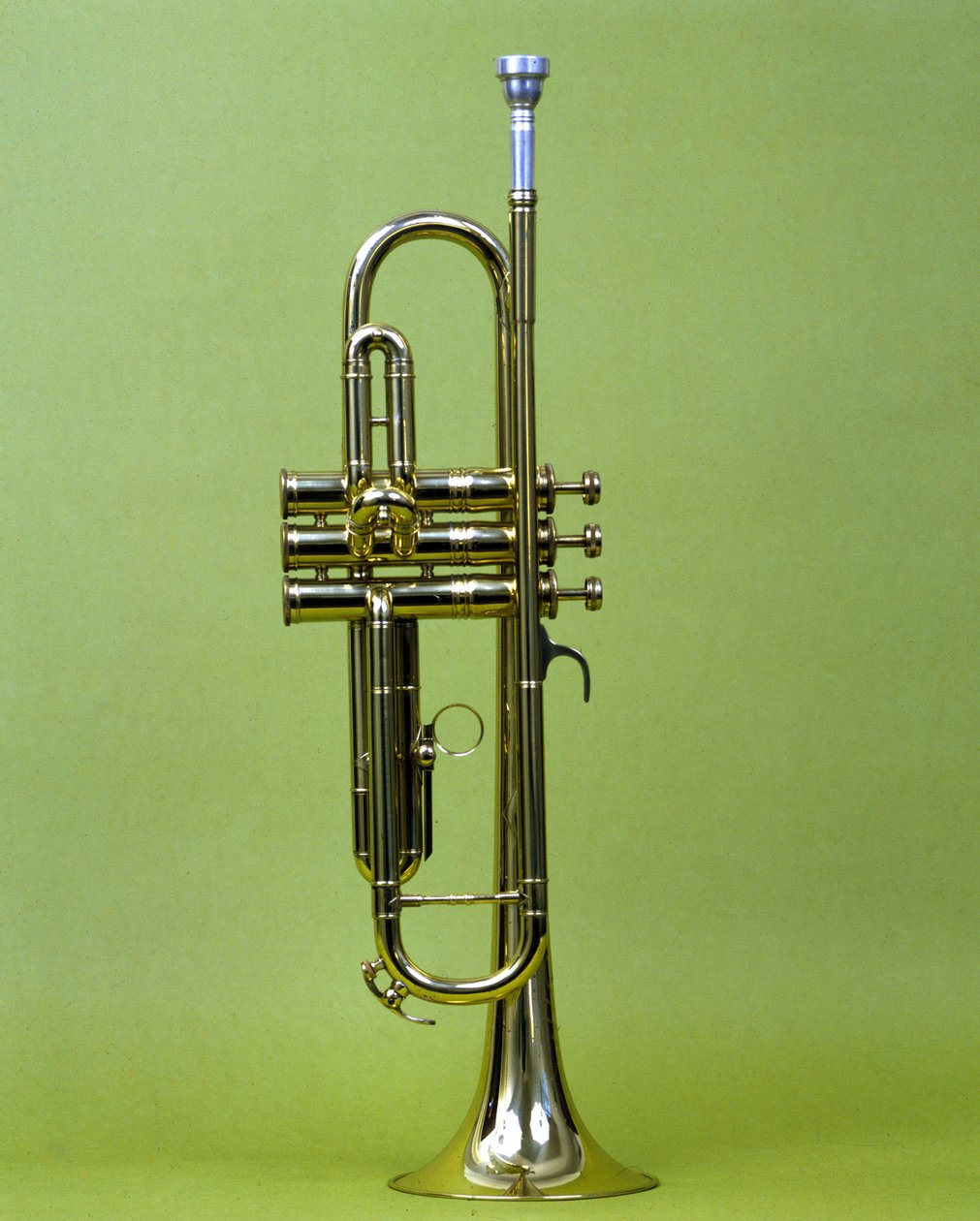 Musiikki-instrumentti: trumpetti. 1990. tekijältä Anonymous Anonymous