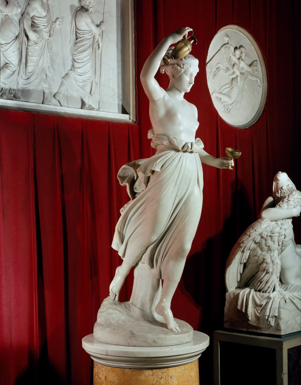 Hebe (marmori) tekijältä Antonio Canova