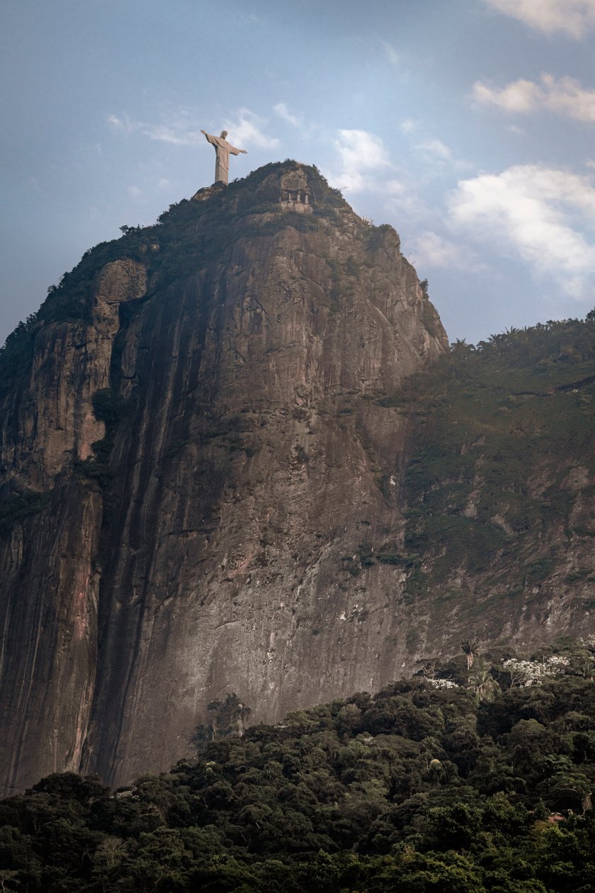 Redentor VI, 2019 (digitaalinen valokuvaus) tekijältä Antonio Schubert