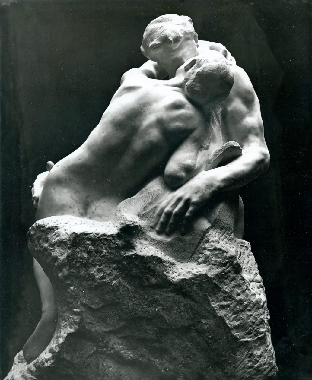 Suudelma tekijältä Auguste Rodin