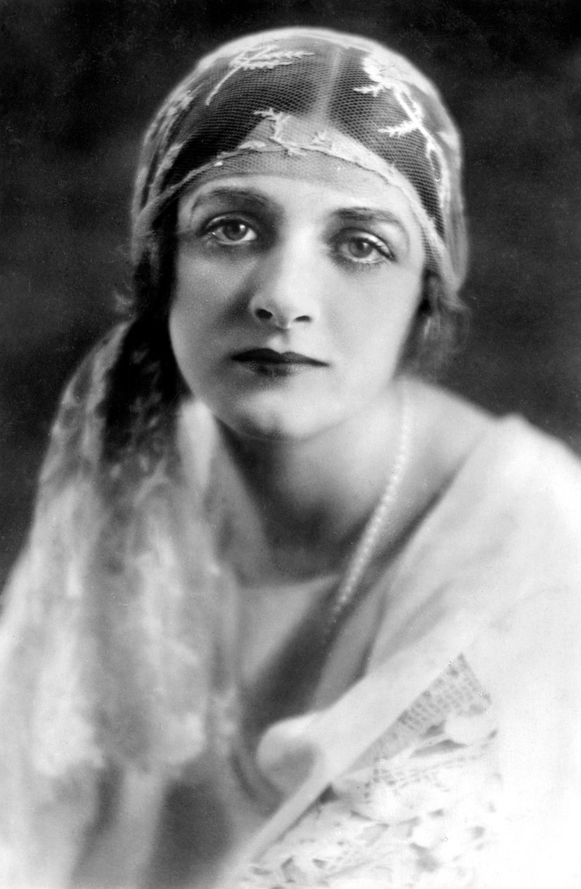 Gladys Cooper 1888-1971, englantilainen näyttelijä, 1900-luku. tekijältä Bertram Park