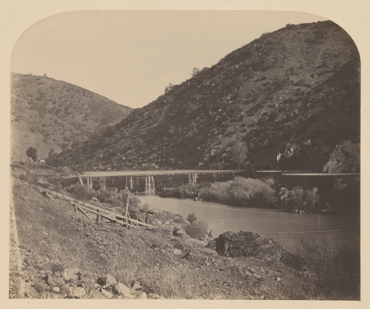 Benton Dam, Merced River tekijältä Carleton Watkins
