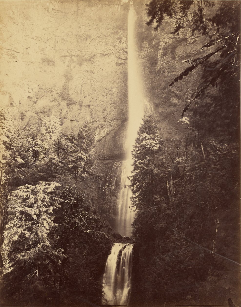 [Cascades, Multnomah Falls] tekijältä Carleton Watkins