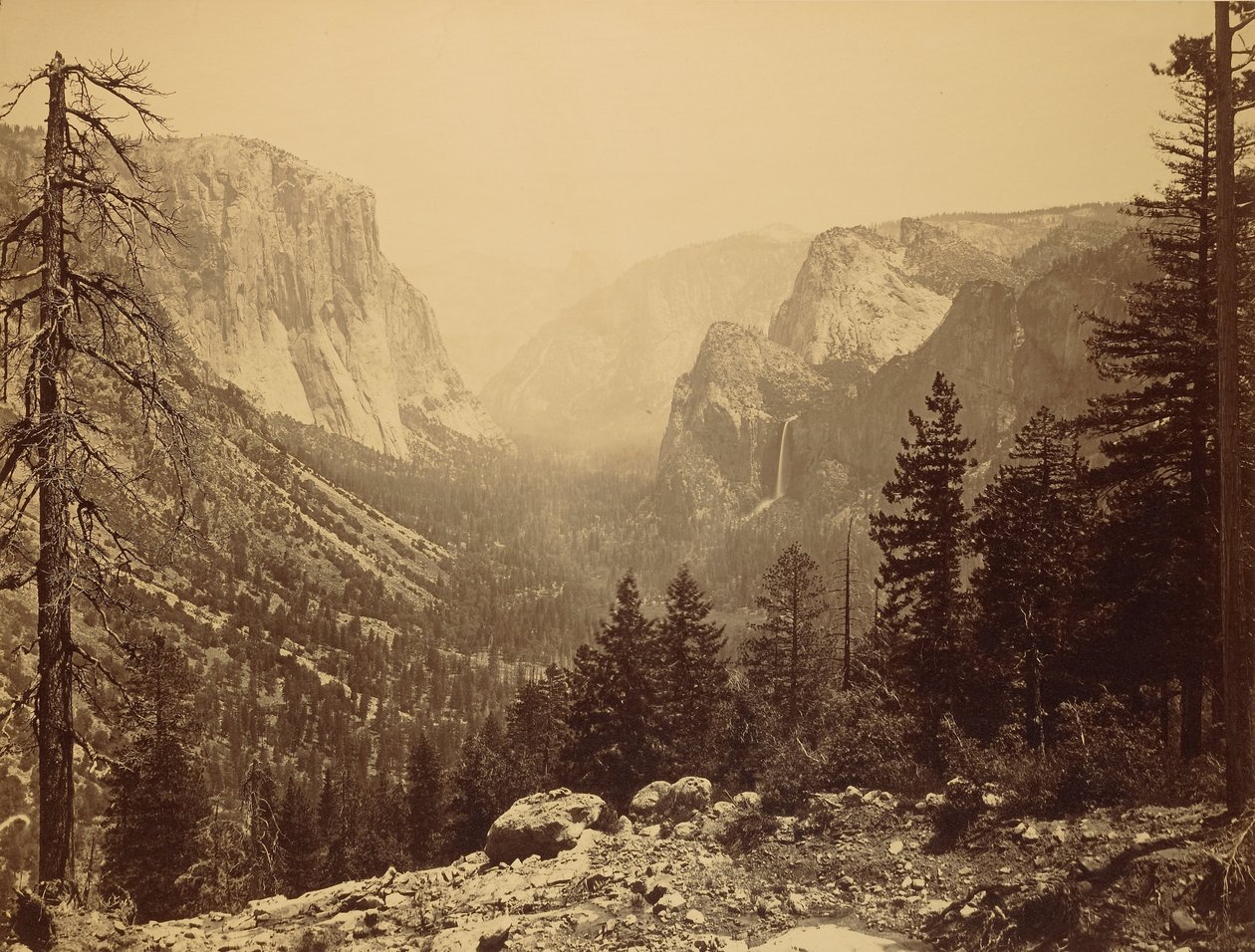 Yosemiten laakso Inspiration Pointista tekijältä Carleton Watkins