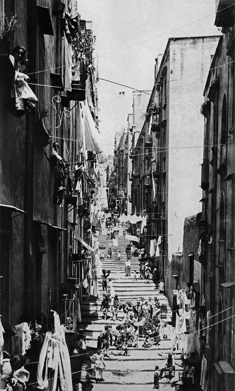 Vicolo del Pallonetto, 1900-luvun alku (bw kuva) tekijältä Carlo Brogi