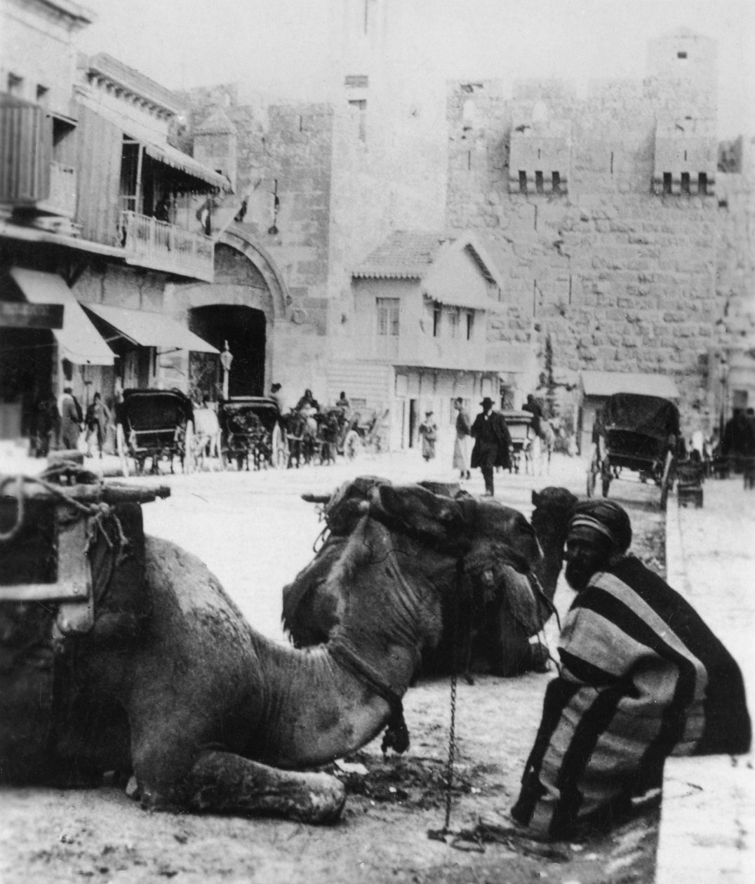 Lähellä Jaffa-porttia, Jerusalem, c1927-c1931 tekijältä Cavanders Ltd