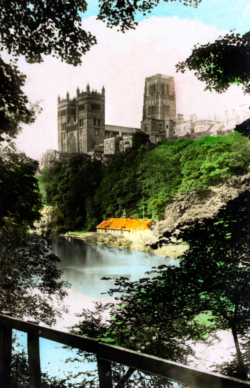Durhamsin kolmitornit, 1900-luku. tekijältä Cavenders Ltd