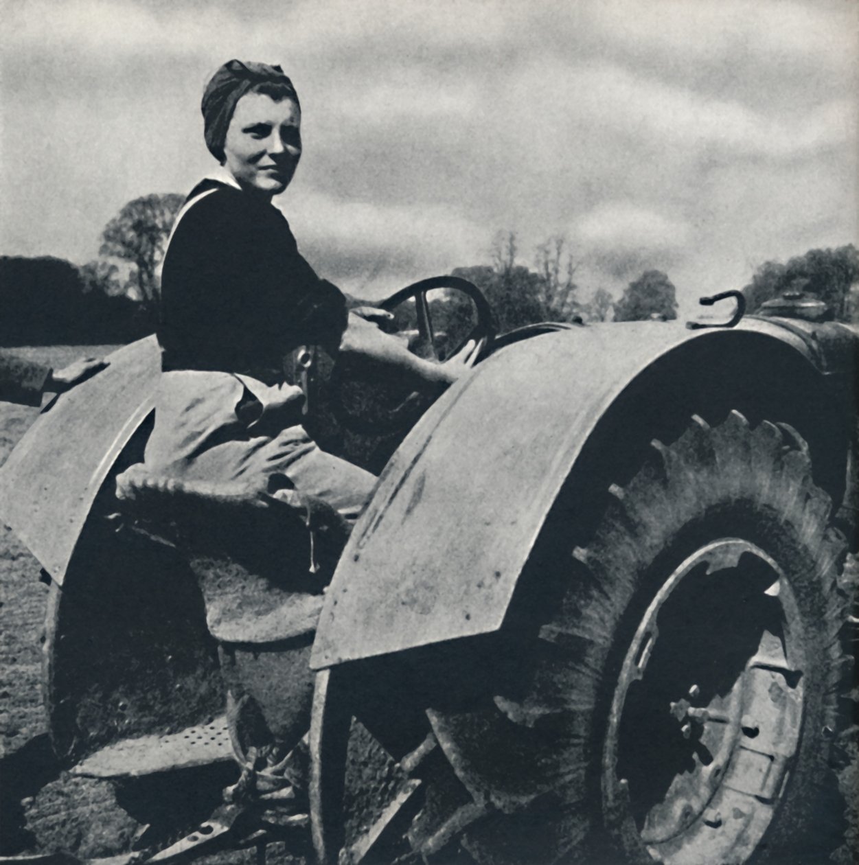 Maatyttö, 1941 tekijältä Cecil Beaton
