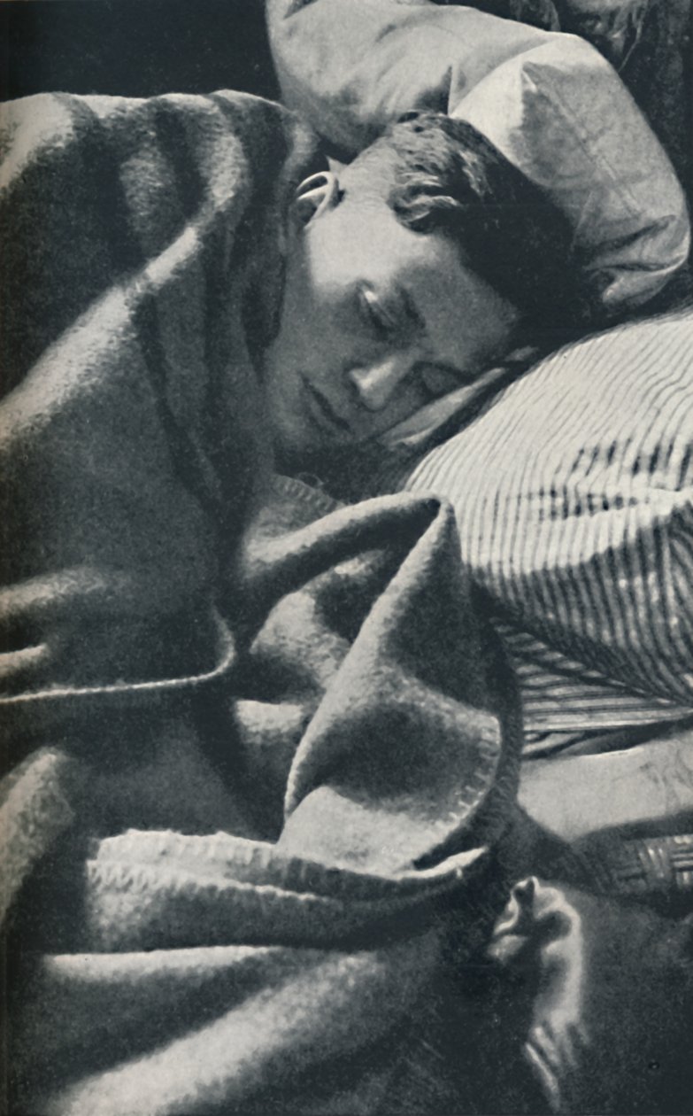 Päivä on ohi, 1941 tekijältä Cecil Beaton