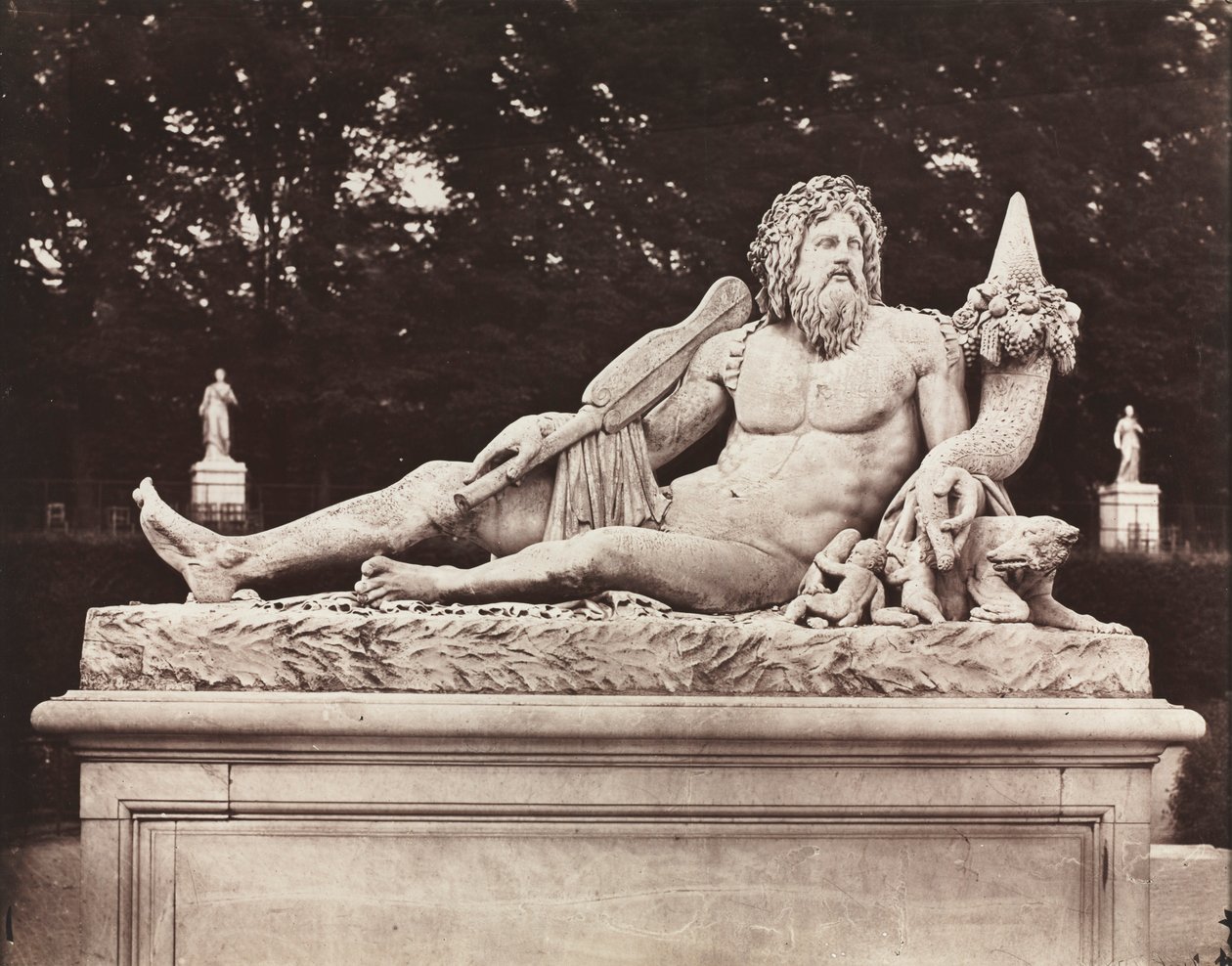 Tiber, Tuileries