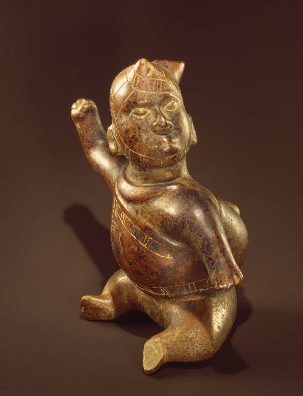 Sarvimainen figuuriastia (keraaminen) tekijältä Colima Culture
