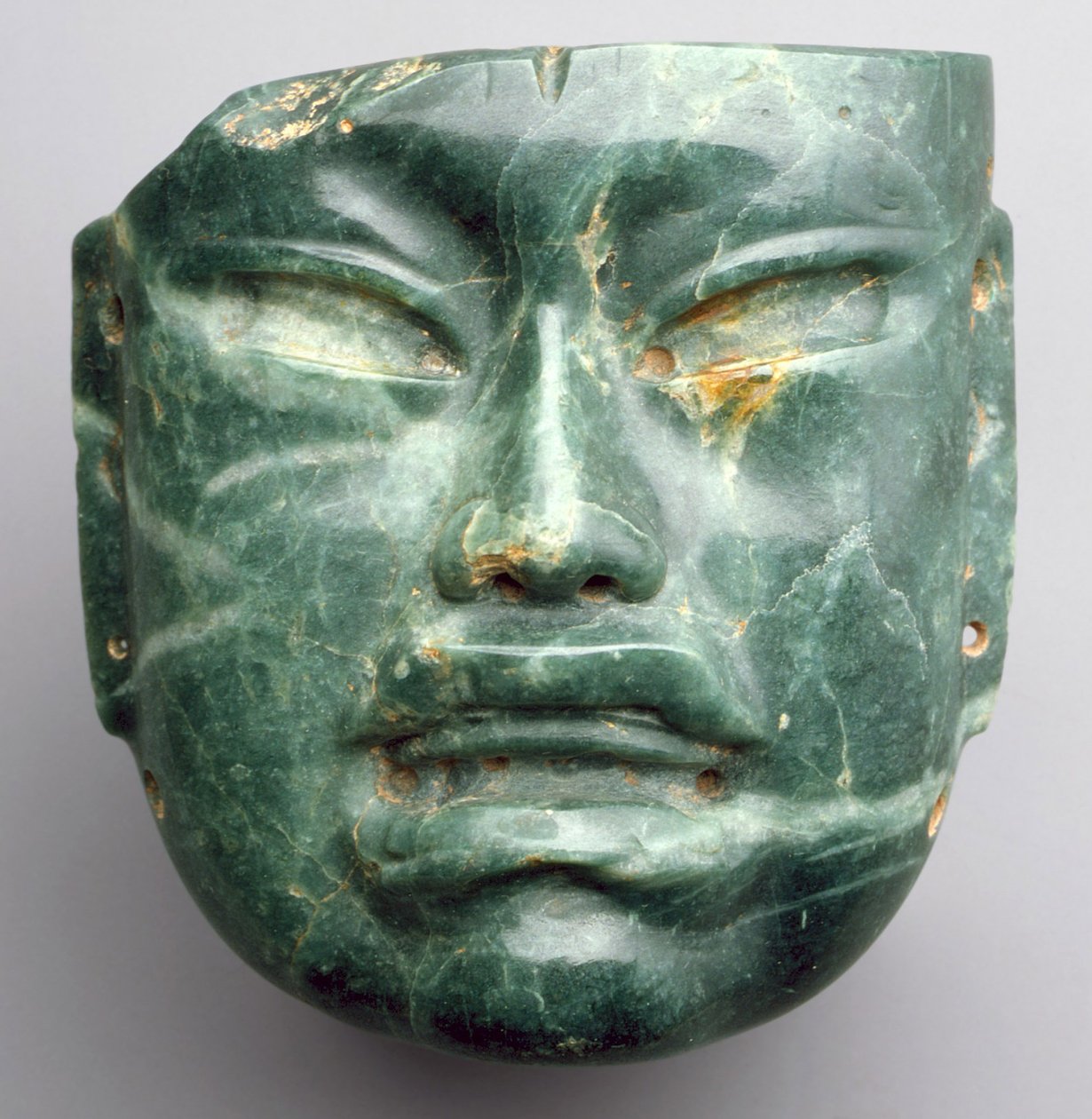 Naamio, 900-400 eaa (jadeiitti) tekijältä Culture Olmec