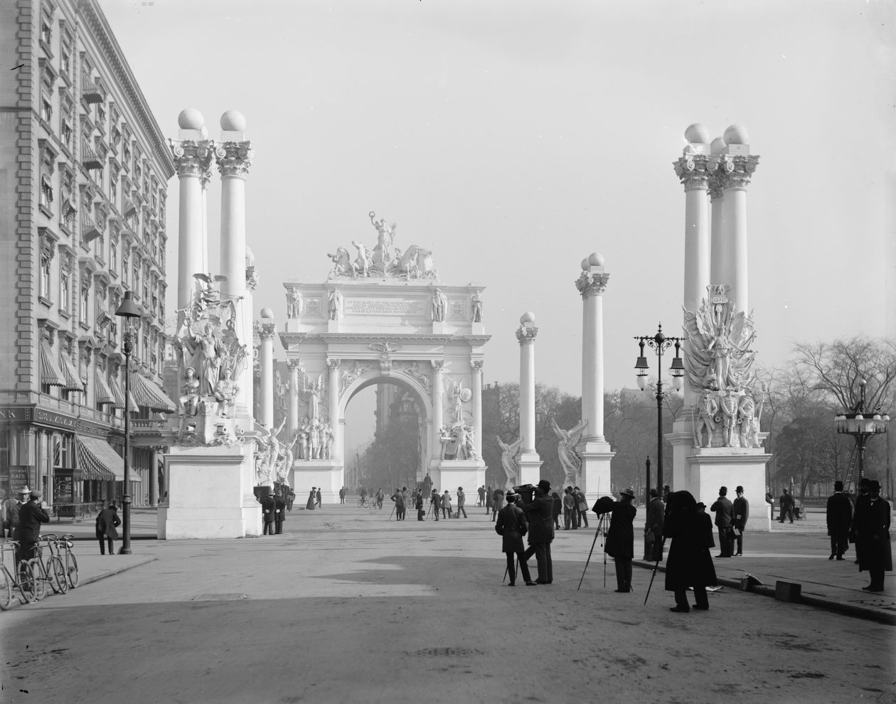Dewey Arch, New York, N.Y., noin 1899-1901. tekijältä Detroit Publishing Co.