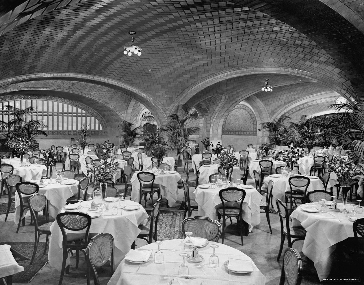 Ravintola, Grand Central Terminal, N.Y. Central Lines, New York, n. 1910-20 tekijältä Detroit Publishing Co.