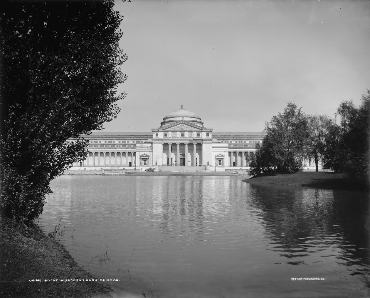 Kohtaus Jackson Parkissa, Chicagossa, Illinoisissa, 1890-1901 tekijältä Detroit Publishing Co.