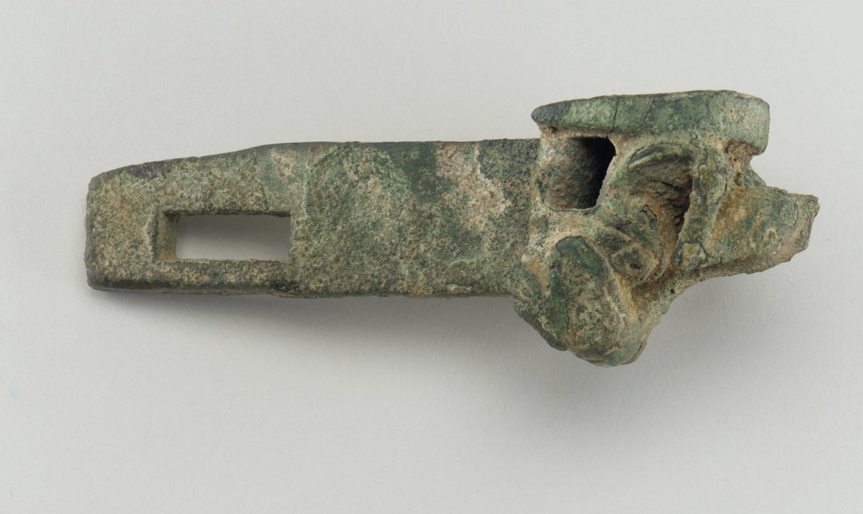 Vaunujen kiinnitys: lukitustappi tekijältä Eastern Zhou Dynasty Chinese School