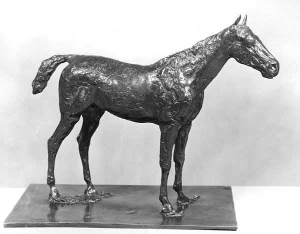 Seisova hevonen (pronssi) (m/w kuva) tekijältä Edgar Degas