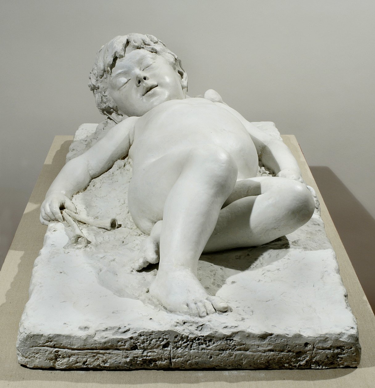 Nukkuva faun (kipsi) tekijältä Edward Clark Potter