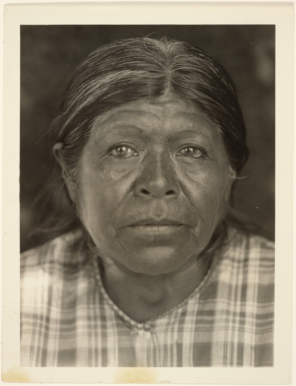 Chukchansi Matron tekijältä Edward S. Curtis