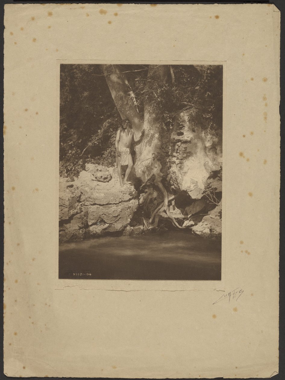 Apache-Black River (Syycamoren luona) tekijältä Edward S. Curtis
