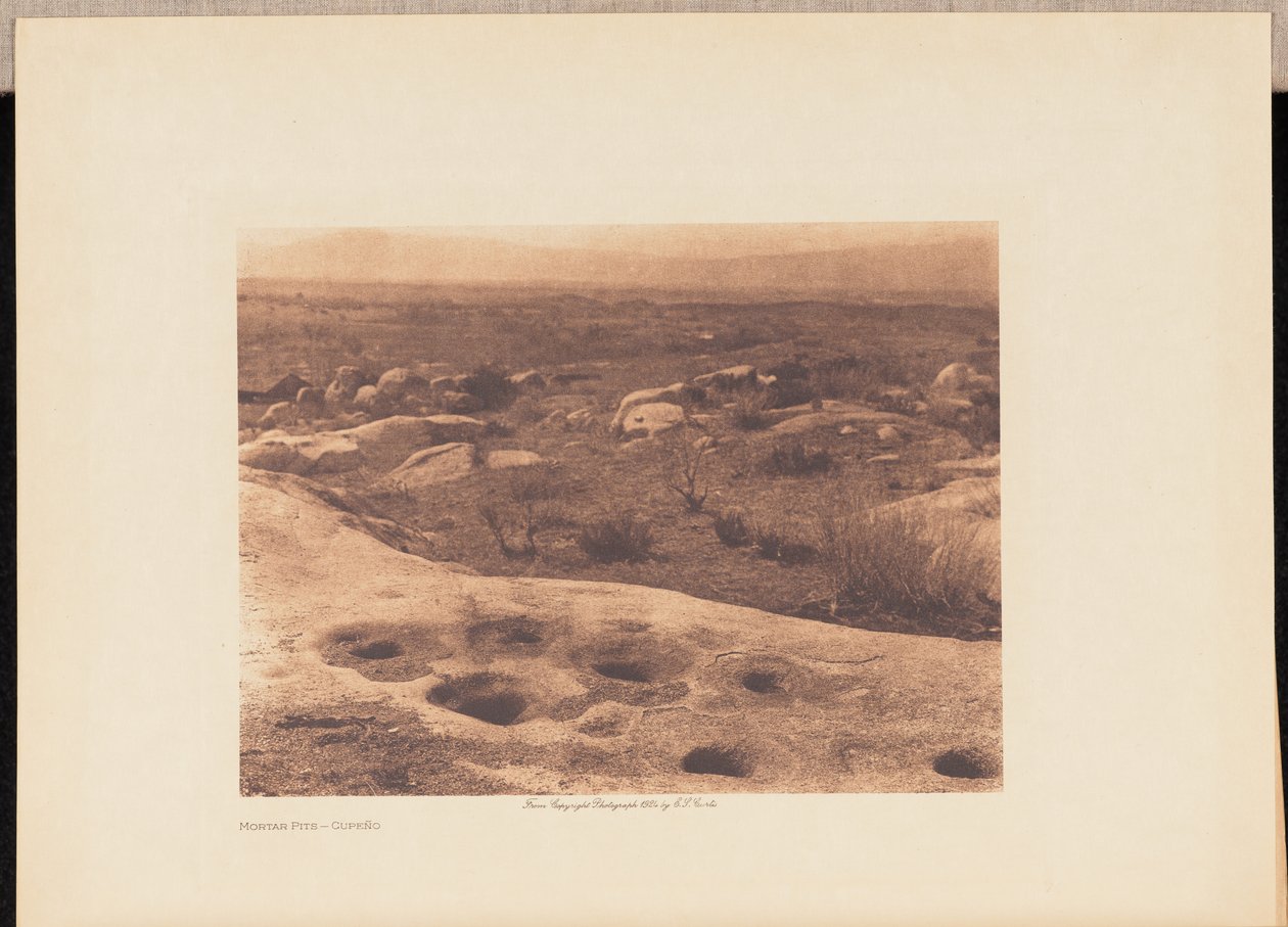 Mörssikuopat - Cupeño tekijältä Edward S. Curtis