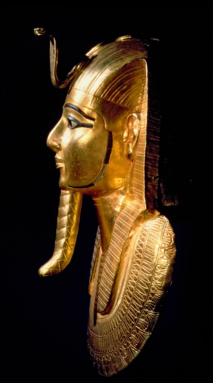 Psusennes I:n (n. 1039-991 eKr.) hautausnaamio, kolmas välikausi (kultainen lapis lazuli & mustavalkoinen lasi) tekijältä Egyptian 21st Dynasty