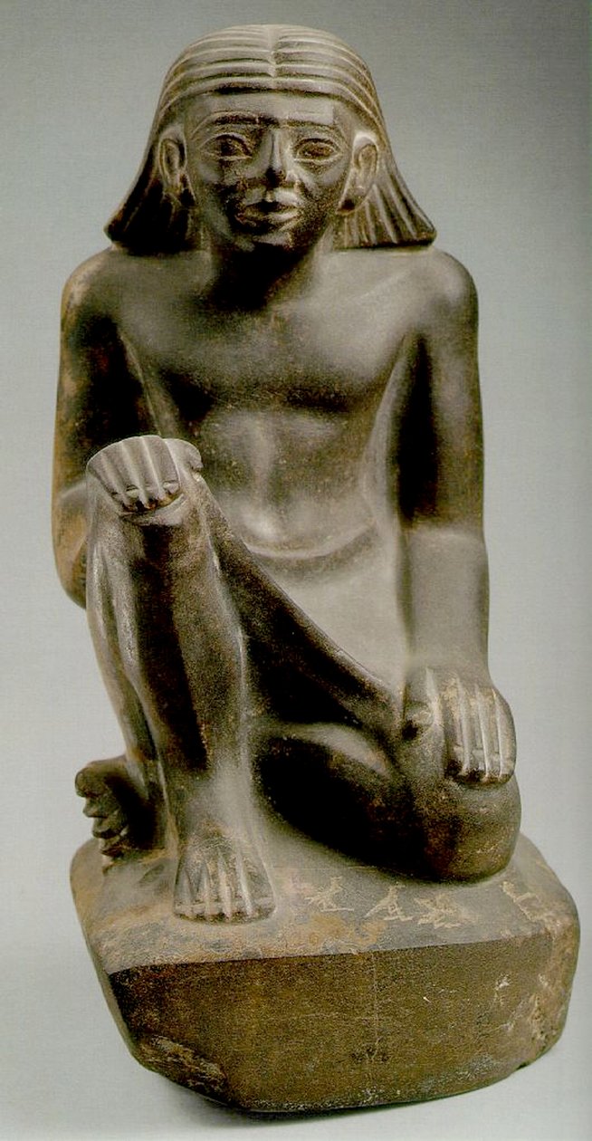Prinssi Tjau istuu (greywacke) tekijältä Egyptian 6th Dynasty