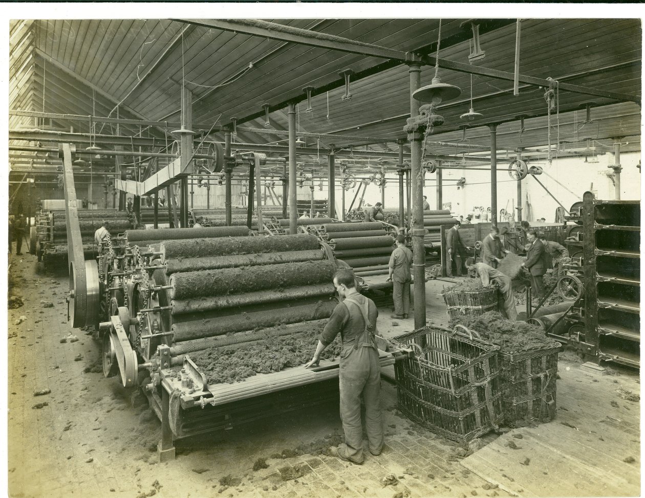 Carding room, Long Meadow mylly, 1923 tekijältä English Photographer