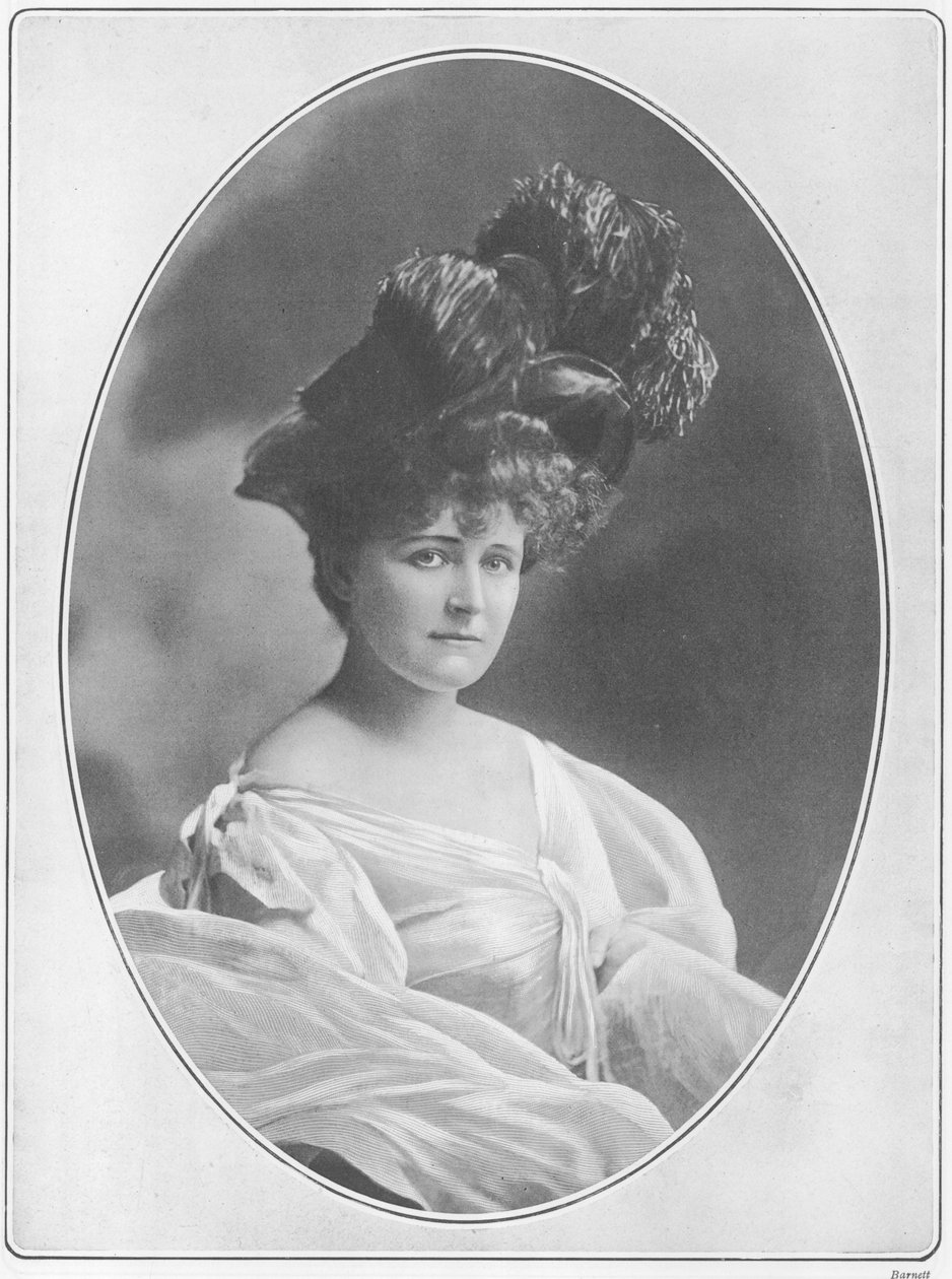 Warwickin kreivitär, 1903 tekijältä English Photographer
