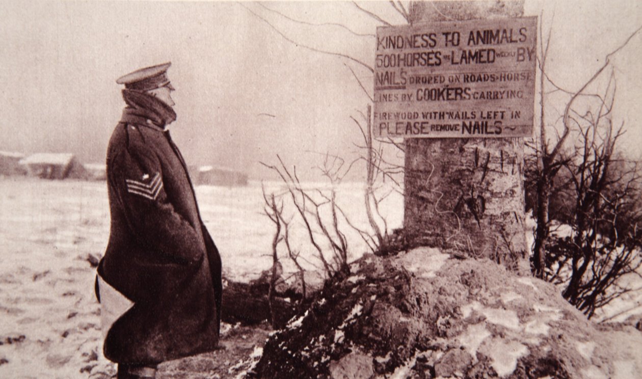 Ystävällisyys eläimiä kohtaan, kuvitus The Illustrated War News -lehdestä, 7. helmikuuta 1917 (seepiakuva). tekijältä English Photographer
