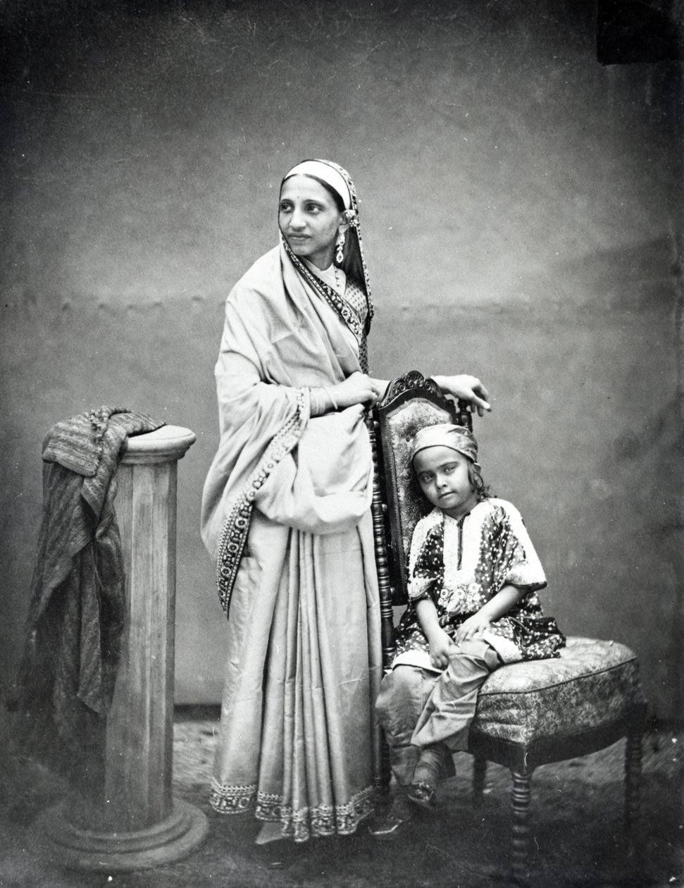 Parsee nainen ja lapsi, noin 1870-luku tekijältä English Photographer