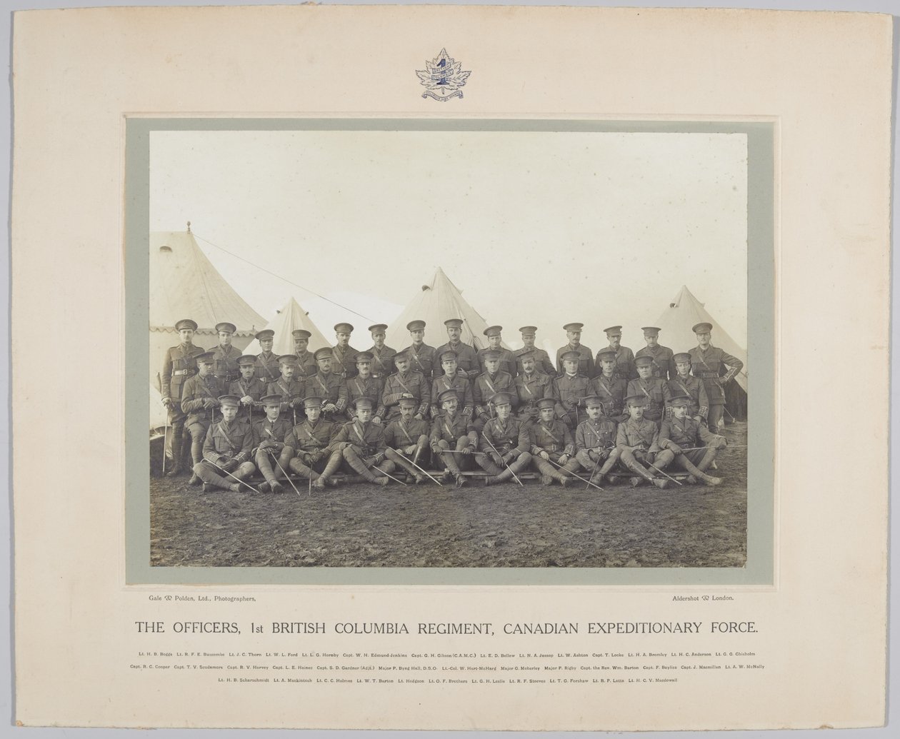 Upseerit, 1. British Columbia rykmentti, Kanadan retkikunta, 1918 tekijältä English Photographer