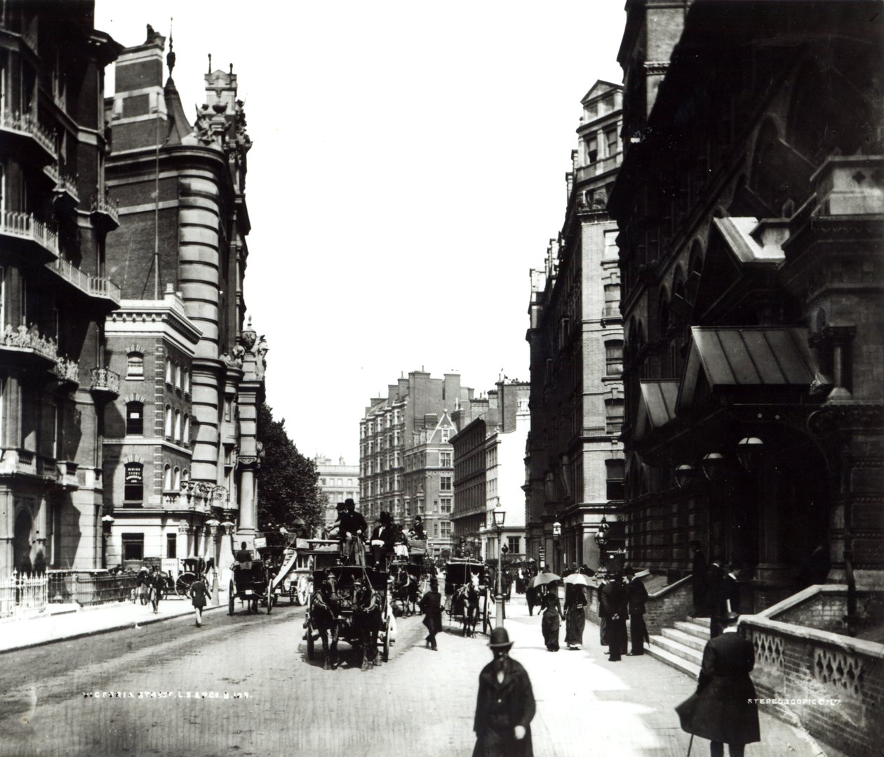 Victoria Street, Lontoo, noin 1890 tekijältä English Photographer
