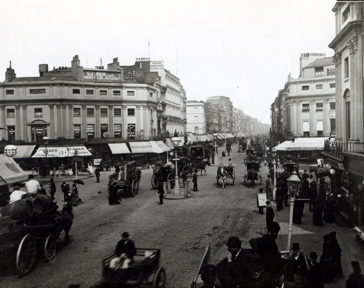Näkymä Oxford Streetille, Lontoo, n. 1890 tekijältä English Photographer