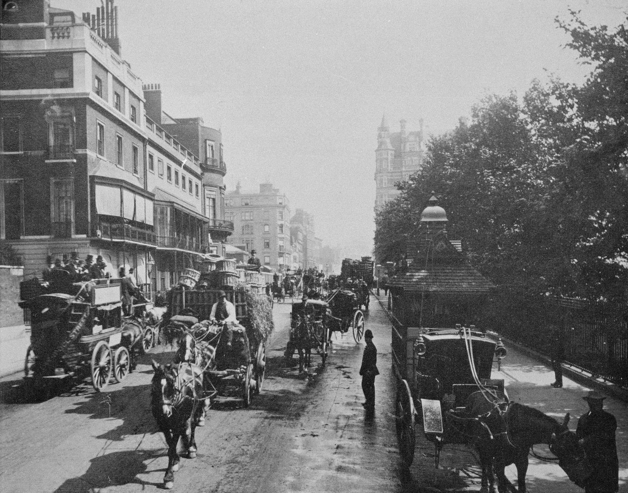 Näkymä Piccadillylle, noin 1900 tekijältä English Photographer