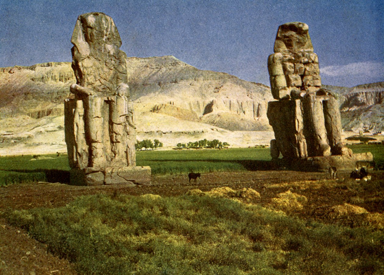 Memnonin kolossit lähellä Thebea, Egypti. tekijältä English Photographer