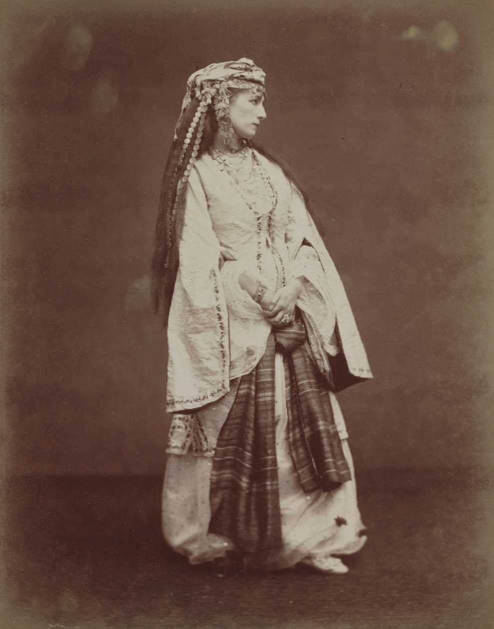 Voltairen Sarah Bernhardt Zairessa, 1874. tekijältä Etienne Carjat
